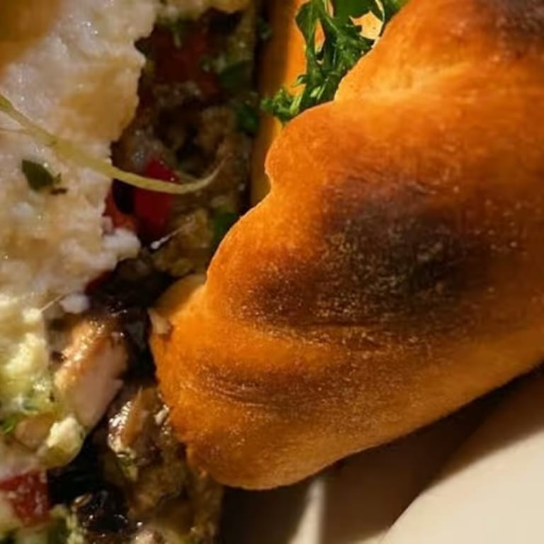 Delicious Calzones: A Taste of Italy