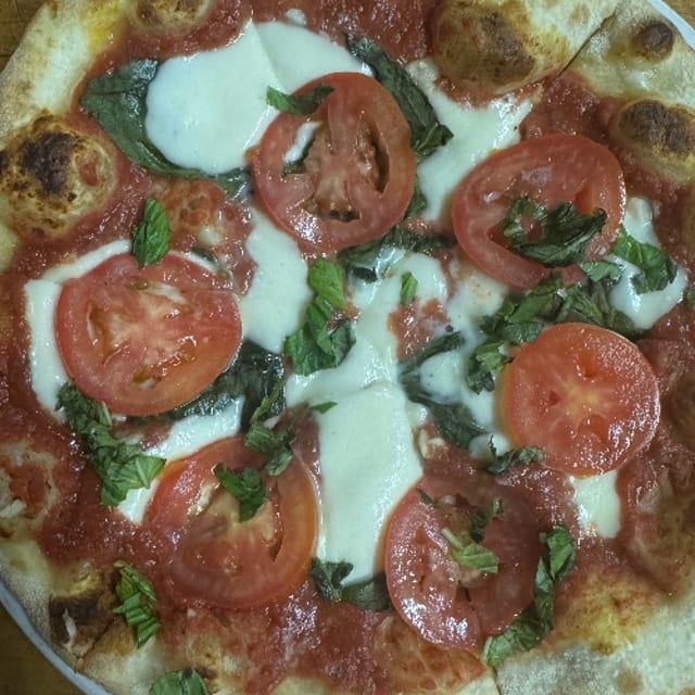 Margherita Pizza.